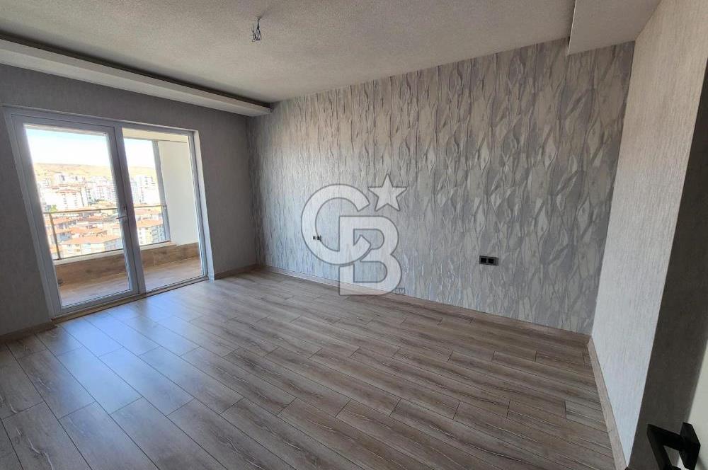 PROTOKOL YOLU ÜZERİNDE , SİTE İÇİ SIFIR 4+1 SATILIK DAİRE