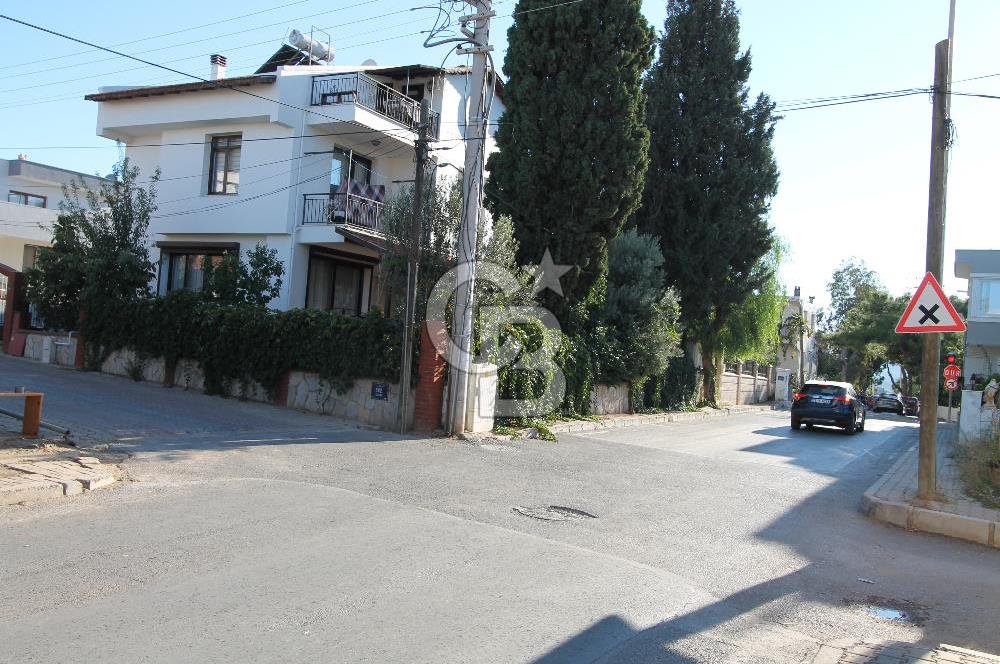 İzmir Güzelbahçe ‘de Satılık Villa Özel okullar bölgesinde