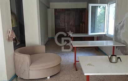 İzmir Çeşme Kalesi Arkasında Satılık 12 Odalı Otel