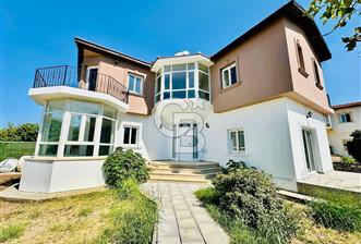 Kıbrıs Girne Alsancak Bölgesinde Satılık 3+1 Müstakil Villa