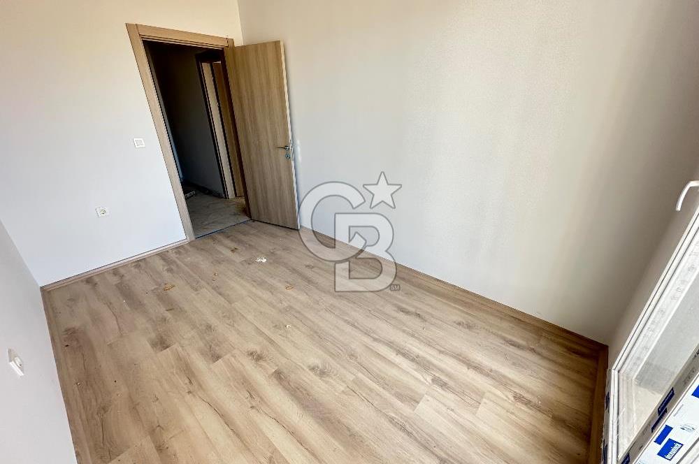 MENEMEN KOYUNDERE'DE HAVUZLU SİTEDE SATILIK 3+1 DAİRE