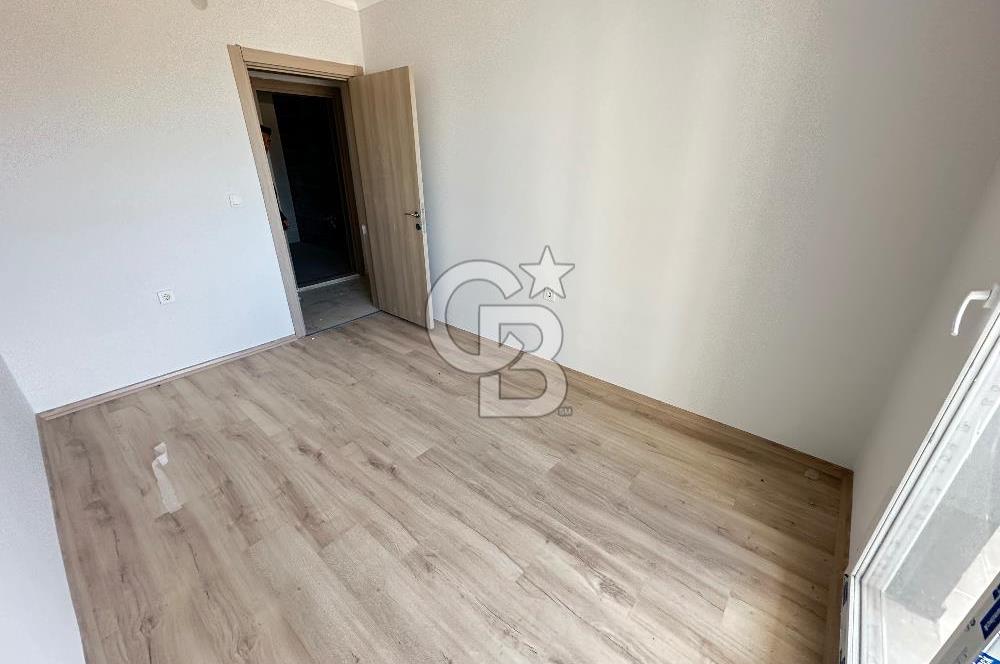 MENEMEN KOYUNDERE'DE HAVUZLU SİTEDE SATILIK 3+1 DAİRE