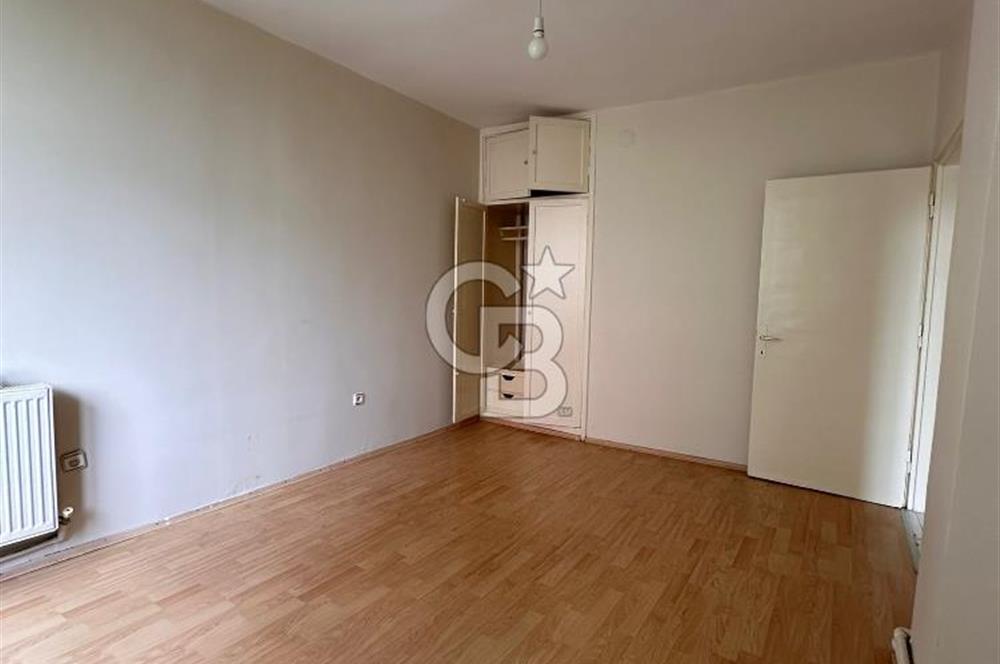 Etiler Petrol Sitesi 2+1 Ara Kat Satılık Daire