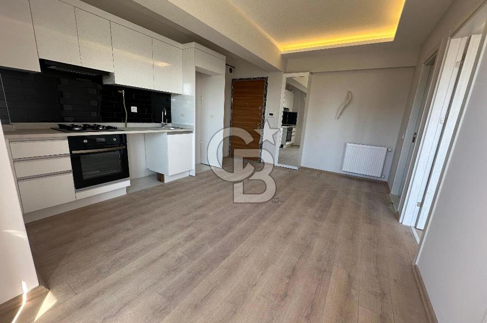 BORNOVA BARBAROS MAH. TUVAL YAPI ARAKAT  1+1 50 M2 KİRALIK DAİRE