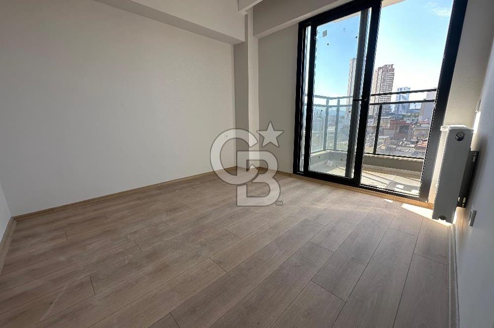 BORNOVA BARBAROS MAH. TUVAL YAPI ARAKAT  1+1 50 M2 KİRALIK DAİRE