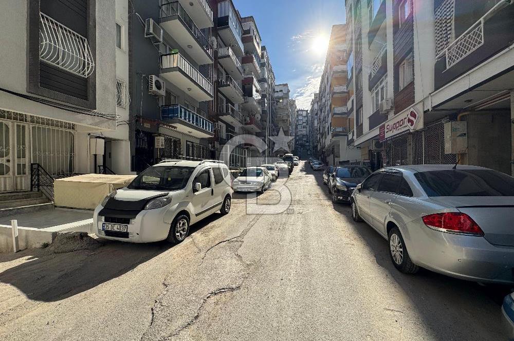 İzmir Yeşilyurt Hastane yakını bakımlı 2+1 Satılık Daire