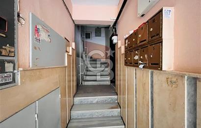 Fırsat Karşıyaka Bahçelievlerde Satılık 2+1 Kiracısız Daire