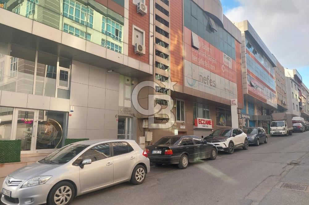 ÇEKMEKÖY MİMARSİNAN MAHALLESİNDE SATILIK KİRACILI PLAZA