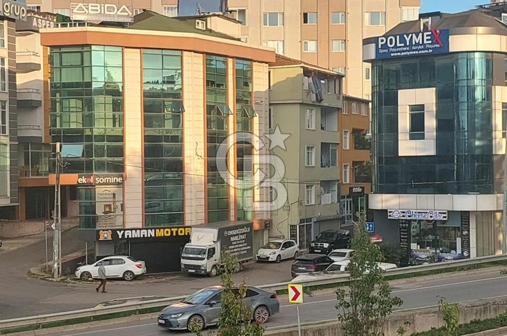 ÇEKMEKÖY MİMARSİNAN MAHALLESİNDE SATILIK KİRACILI PLAZA