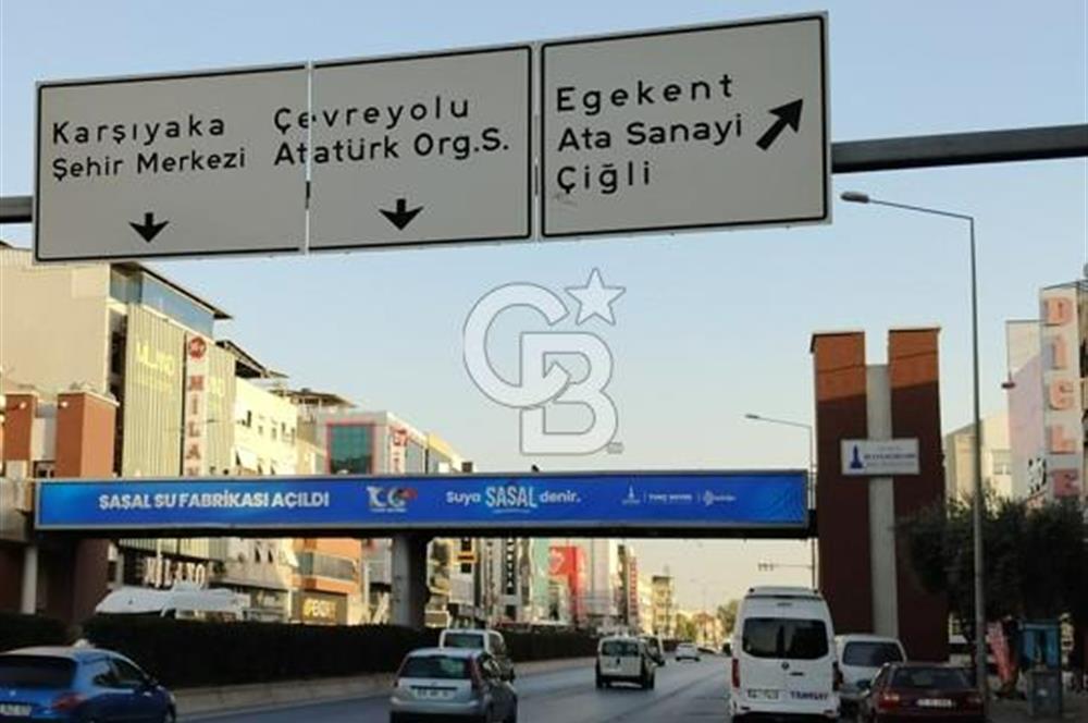 İzmir,Çiğli,Anadolu Cad.,Merkezi Lokasyon da,Komple Satılık Bina