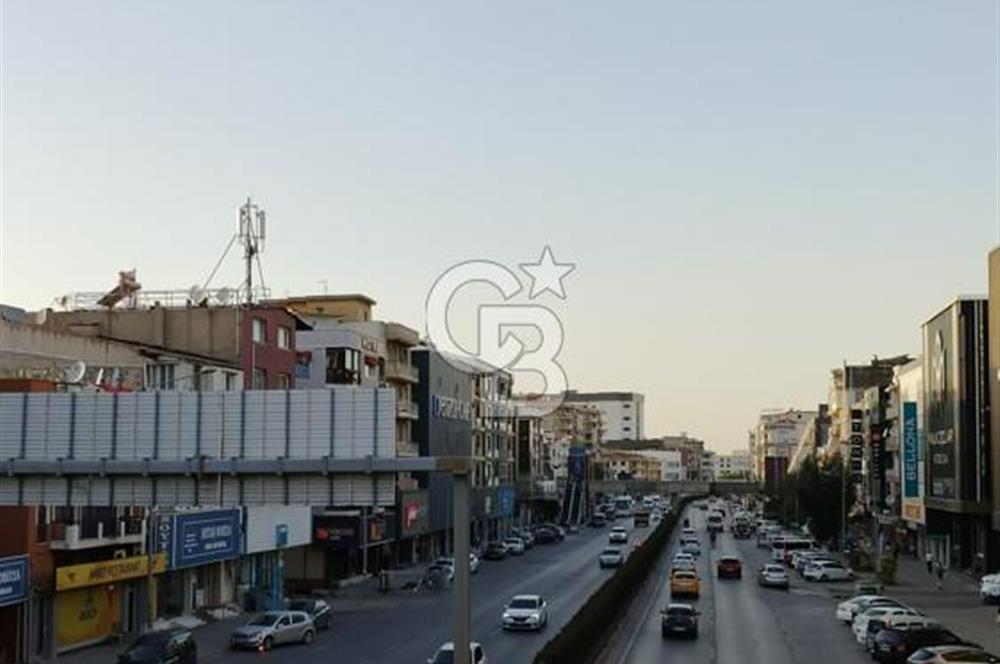 İzmir,Çiğli,Anadolu Cad.,Merkezi Lokasyon da,Komple Satılık Bina