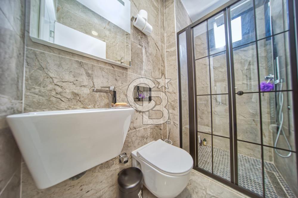 Girne Bellapais Bölgesinde, Türk Malı, Triplex, 5+2, Yüzme Havuzlu Satılık Lüks Villa