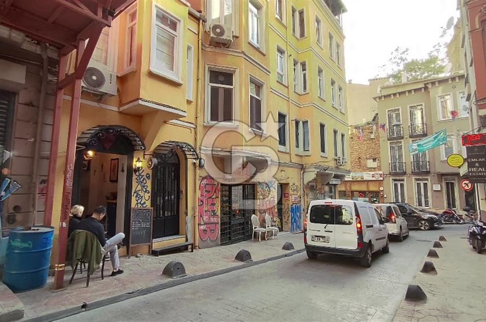 BEYOĞLU - FİRUZAĞA’DA  DEVREN SATILIK CAFE