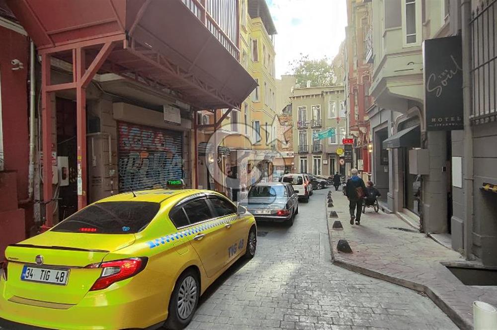 BEYOĞLU - FİRUZAĞA’DA  DEVREN SATILIK CAFE