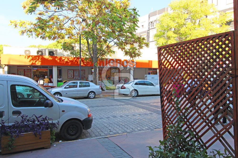 Atatürk Caddesi Üzerinde, Migros Karşısında, Satılık 18 m² Dükkan