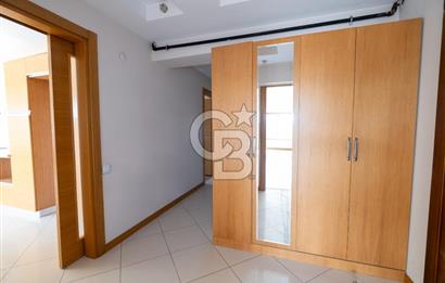 Satılık Bayraklı Dumlupınar cad. site içerisinde 3+1 Boş Daire