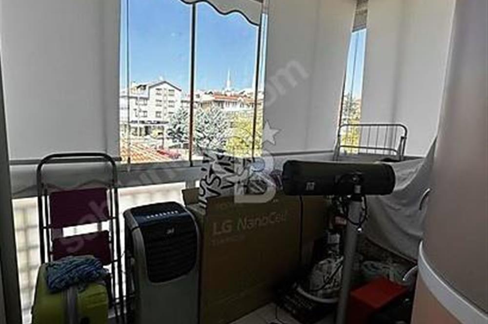 KAVACIK SUBAYEVLERİNDE PARKA KOMŞU 3+1 GENİŞ SATILIK DAİRE