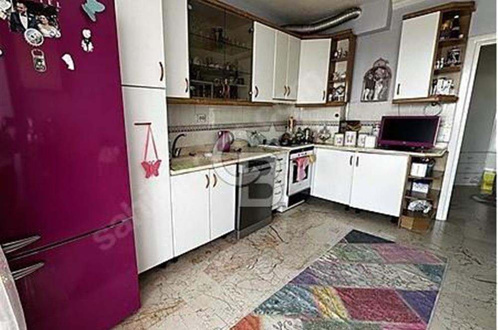 KAVACIK SUBAYEVLERİNDE PARKA KOMŞU 3+1 GENİŞ SATILIK DAİRE