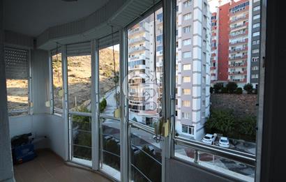 DENİZ MANZARALI, ARA KAT, ÇİFT CEPHE-BALKON, EBEVEYN BANYOLU