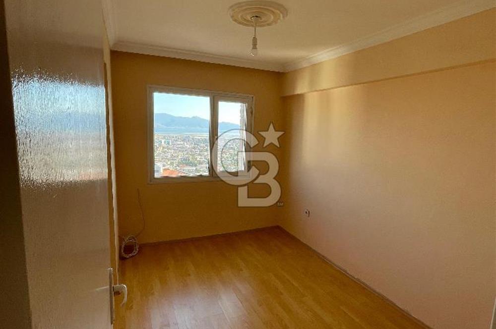  İzmir Çiğli Yakakent'te Deniz Manzaralı Kiralık 3+1 Daire