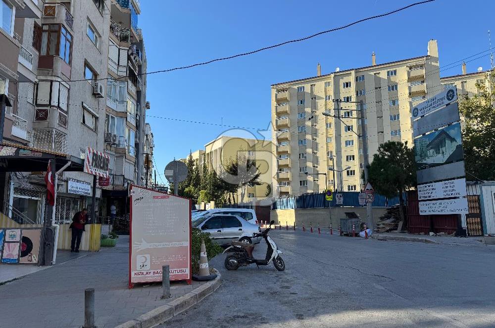 İzmir Yeşilyurt Ordu  Caddesinde Devren Kiralık Kadın kuaförü