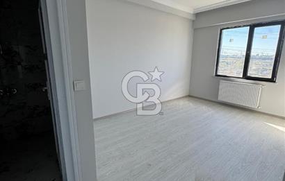 HADIMKÖY DE 3+1 EBVEYN BANYOLU BALKONLU SATILIK DAİRE