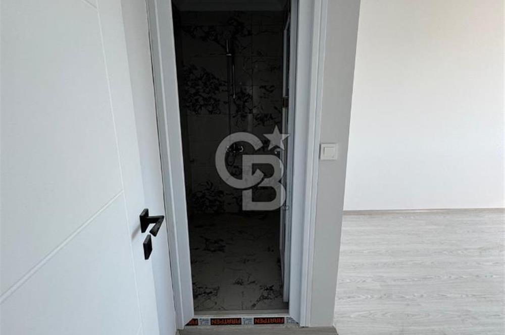 HADIMKÖY DE 3+1 EBVEYN BANYOLU BALKONLU SATILIK DAİRE