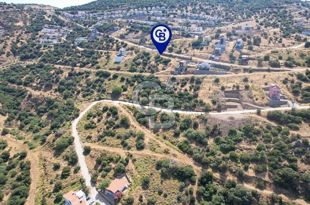 ÇANDARLI'DA HARİKA DENİZ MANZARALI SATILIK 335 M2 ARSA