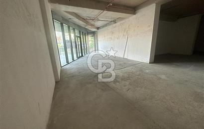 KADIKÖY NUHOĞLU YENİTEPE'DE B BLOK CADDE ÜZERİ 200 M2 DÜKKAN !