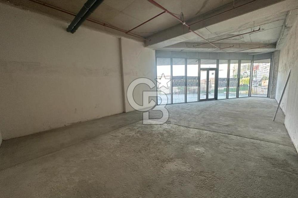 KADIKÖY NUHOĞLU YENİTEPE'DE B BLOK CADDE ÜZERİ 200 M2 DÜKKAN !