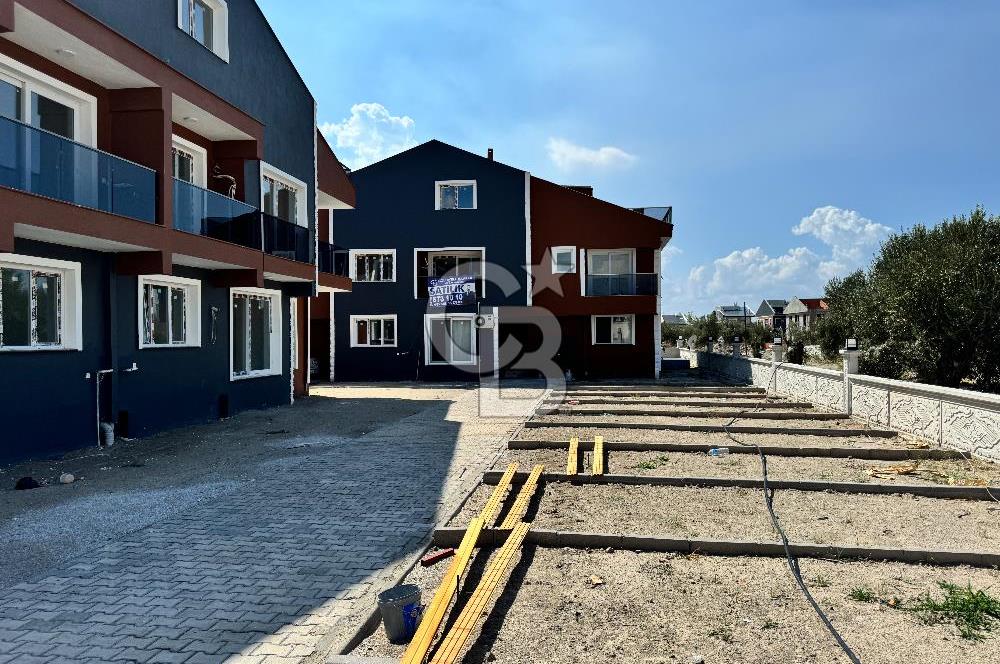 Çandarlıda 2+1 dubleks daire denize ve merkeze 500 metre mesafede