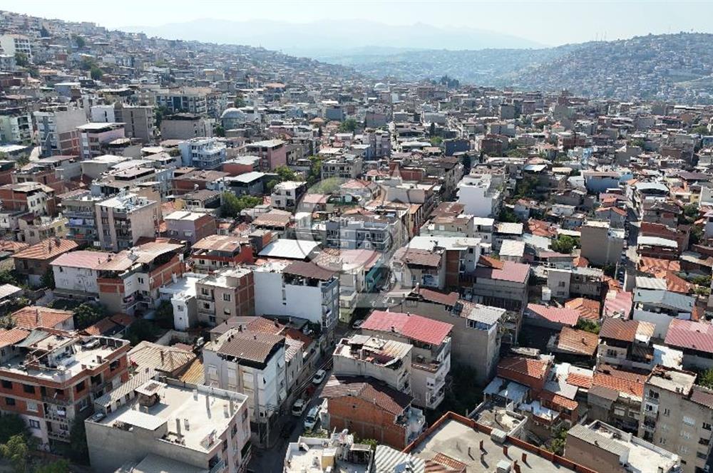 İZMİR KONAK ULUBATLI MAH. GAZİPAŞA CADDESİNDE SATILIK BİNA