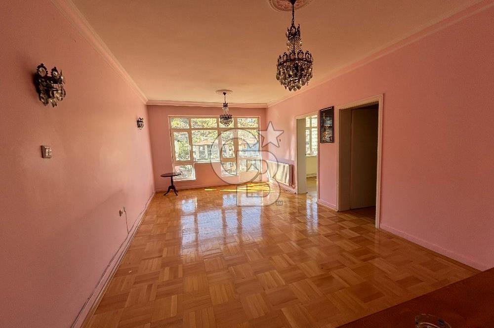 MAHMUT ESAT BOZKURT CADDESİ ÜZERİNDE 3+1 SATILIK DAİRE