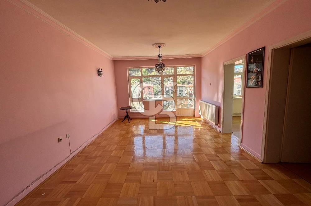 MAHMUT ESAT BOZKURT CADDESİ ÜZERİNDE 3+1 SATILIK DAİRE