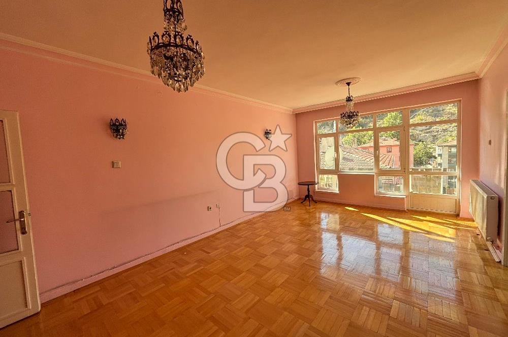 MAHMUT ESAT BOZKURT CADDESİ ÜZERİNDE 3+1 SATILIK DAİRE