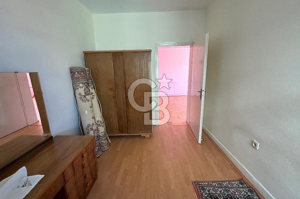 MAHMUT ESAT BOZKURT CADDESİ ÜZERİNDE 3+1 SATILIK DAİRE