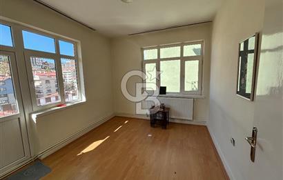 MAHMUT ESAT BOZKURT CADDESİ ÜZERİNDE 3+1 SATILIK DAİRE