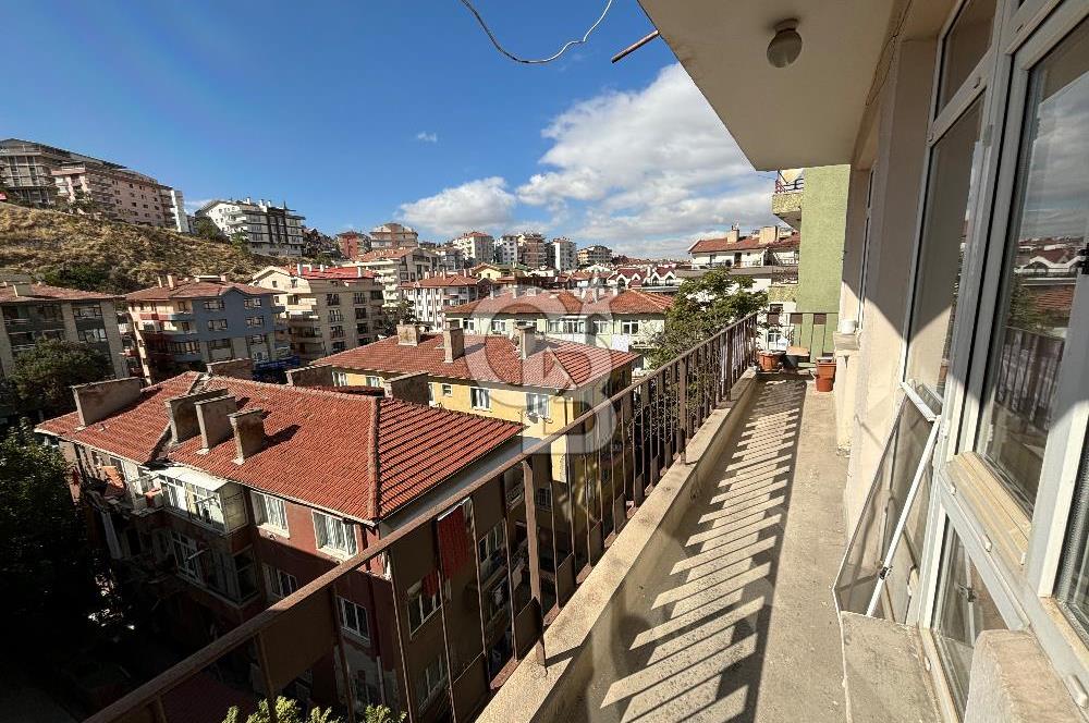 MAHMUT ESAT BOZKURT CADDESİ ÜZERİNDE 3+1 SATILIK DAİRE