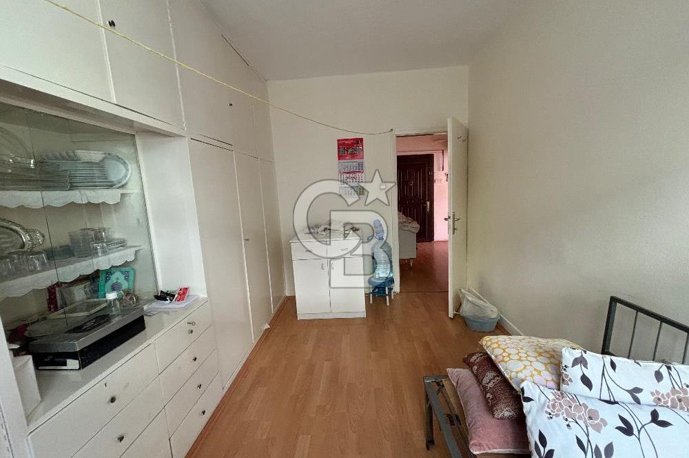 MAHMUT ESAT BOZKURT CADDESİ ÜZERİNDE 3+1 SATILIK DAİRE