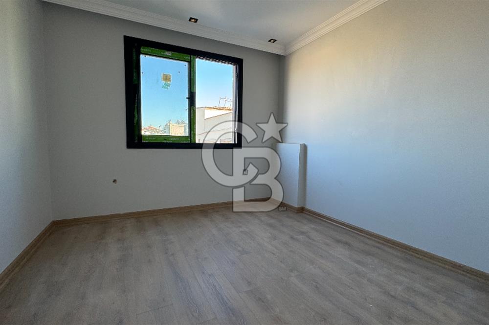 GAZİEMİR SARNIÇ MERKEZDE KİRALIK 4+1 143 M2 SIFIR LÜKS VİLLA