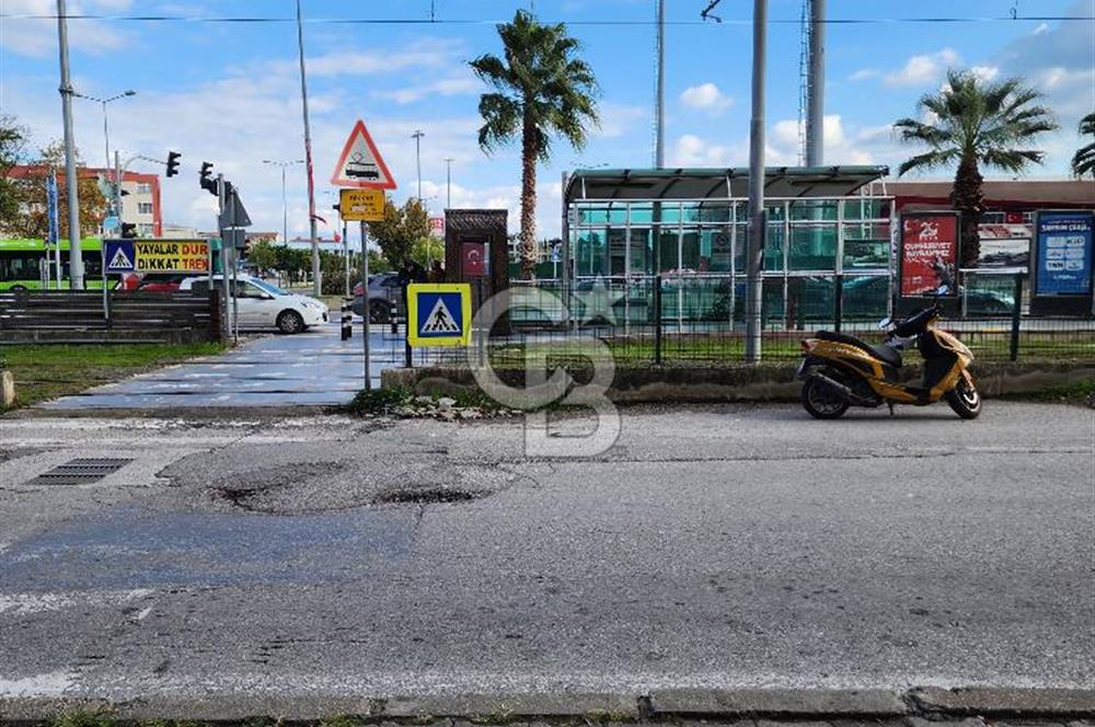 CB/PARK FENER TRAMVAY DURAĞINA CEPHE DEVREN SATILIK DÜKKAN