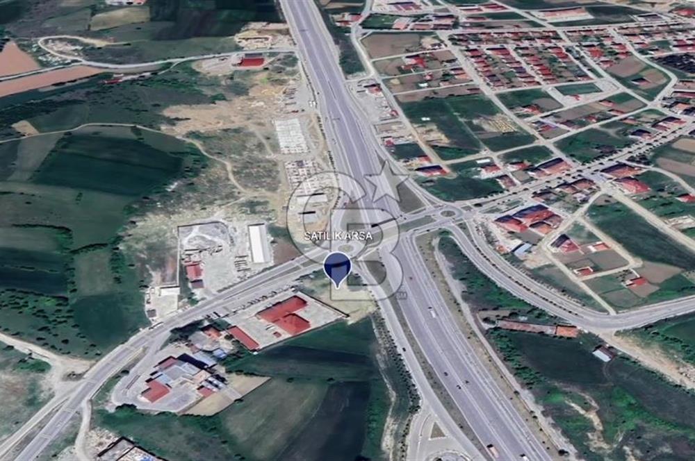 SAMSUN'UN KAVAK İLÇESİNDE SATILIK TİCARİ KONUT İMARLI ARSA 