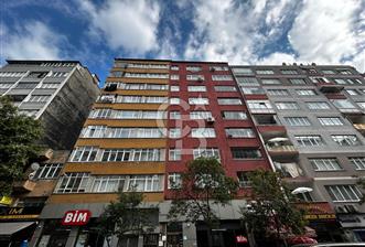 CB'PARK'TAN 100. YIL BULVARINDA DENİZ MANZARALI 3+1 DAİRE