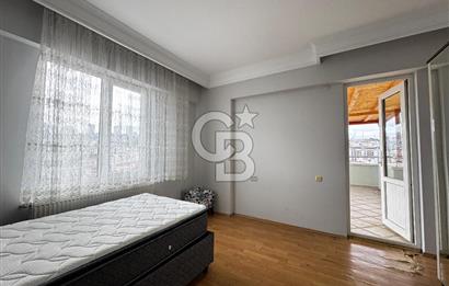 Ataşehir Sitesinde Geniş Teraslı Daire