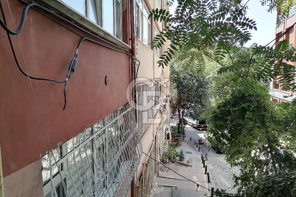 Ortaköy Dereboyu Caddesine Yakın Satılık 2+1 Daire