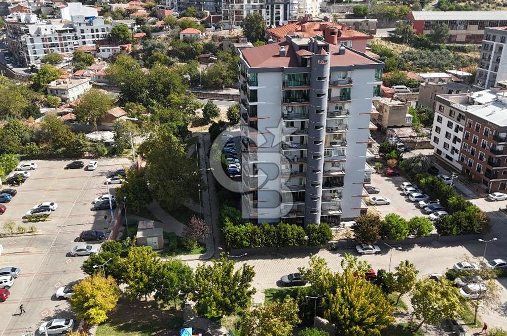 BAYRAKLI SOĞUKKUYU'DA 3+1 SATILIK GENİŞ DAİRE