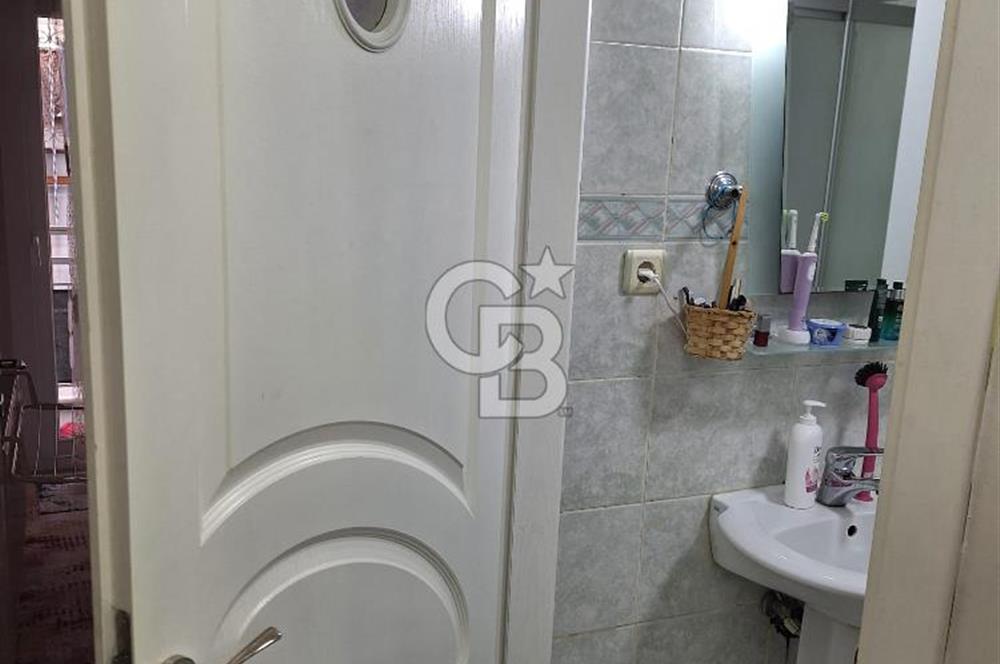 Konak Kahramanlar bakımlı 2+1 Satılık Daire