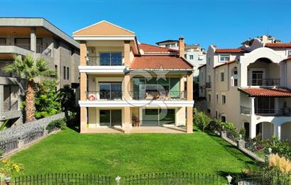 Bornova Evka 3 Merkezi Konumda Satılık 8+2 Villa