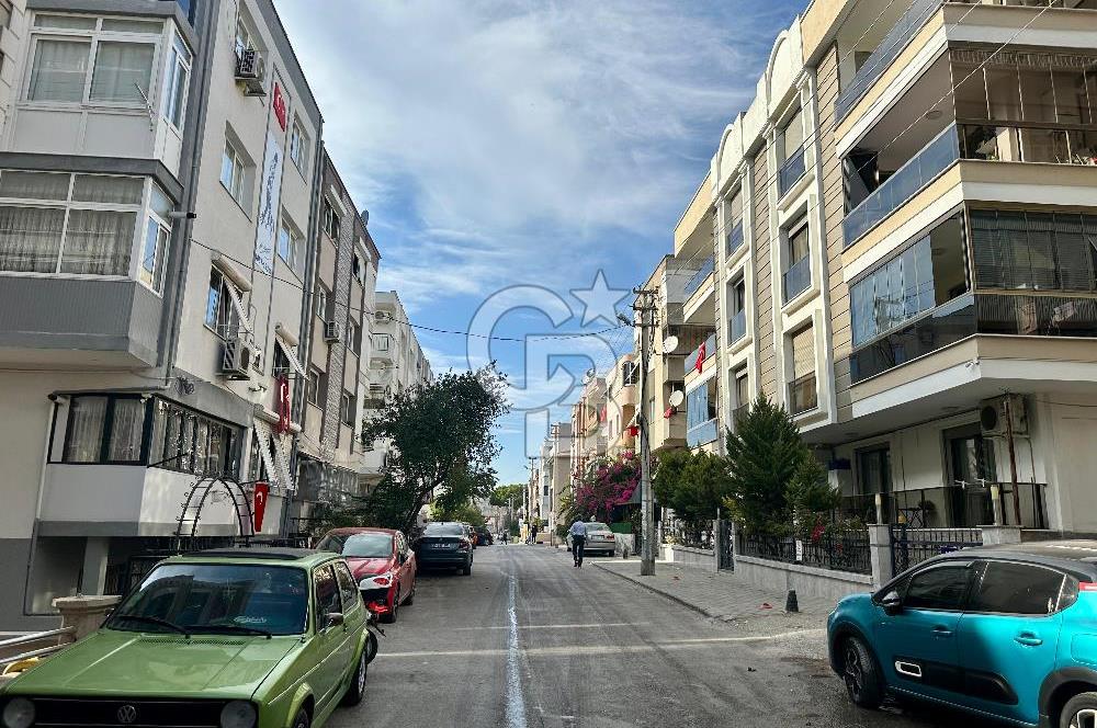 İzmir Buca Şirinyer Vergi Dairesi Yakını Satılık Daire