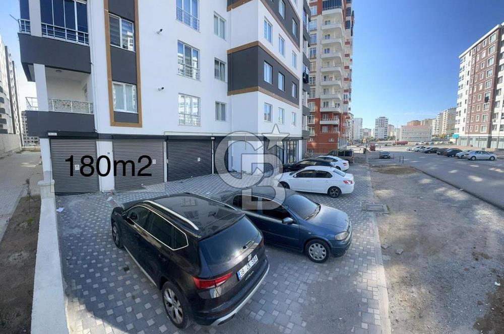 ERKİLET OSMAN GAZİ 'DE CADDE ÜSTÜ 180 M2 DÜKKAN 